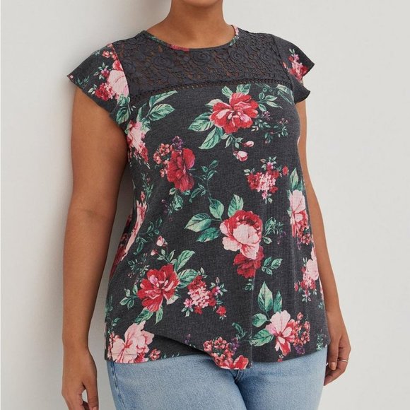torrid Tops - NWT Torrid Textured Crew Neck Lace Pieced Tie Back Top Size 00 (M/L)